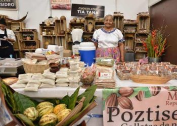 Exhorta Turismo a hoteleros difundir entre turistas la cultura del cacao