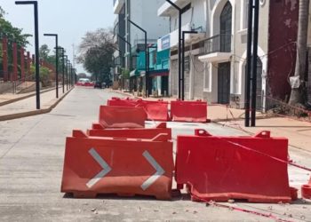 Repavimentación del Malecón «Carlos A. Madrazo» concluye tras trabajos de reparación de fuga de agua