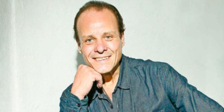 Rubén Cerda reaparece en redes, asegurando que la operación fue un éxito