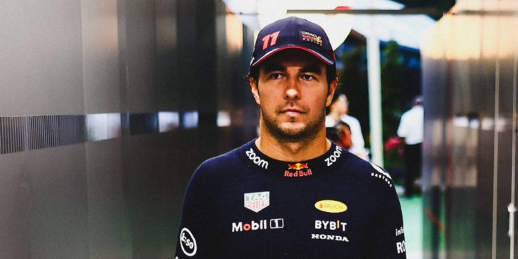 Checo Pérez recibe penalización de 10 posiciones