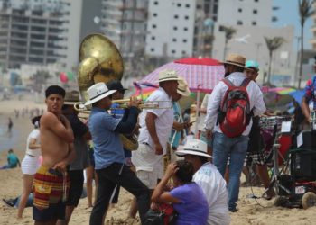 Prohíben bandas musicales en Mazatlán, Sinaloa