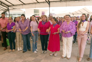 Organizan Mercadito Juchimán con motivo del Día Internacional de la Mujer