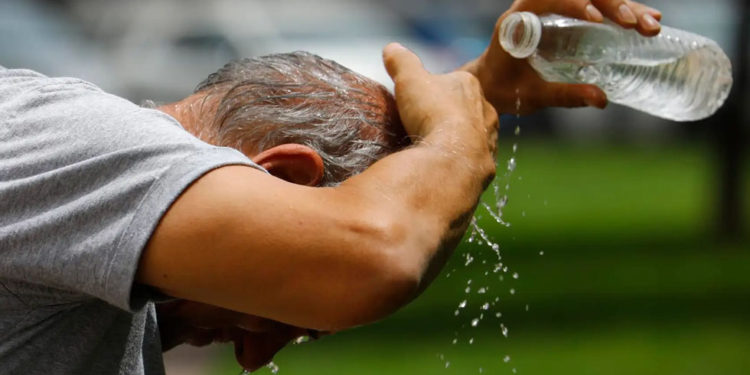 Salud advierte sobre riesgo de golpes de calor ante altas temperaturas