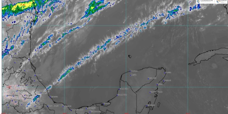 Prevén cielo parcialmente nublado con lluvias aisladas en Quintana Roo