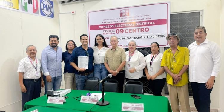 Fabián Granier busca la reelección: Se registra para la diputación local