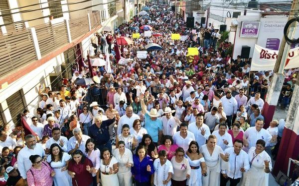 Morena registra ante IEPCT a sus candidatos a las 21 diputaciones de mayoría