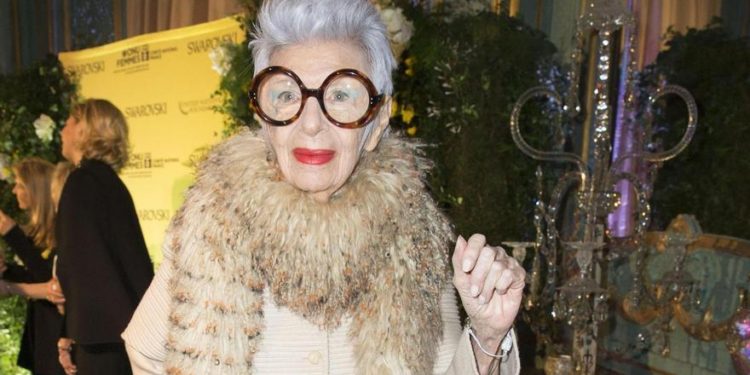 Fallece Iris Apfel, ícono de la moda y el diseño
