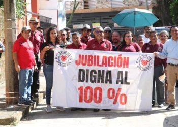 Coalición por Tabasco logra compromiso de discusión sobre pensiones y jubilaciones del ISSET