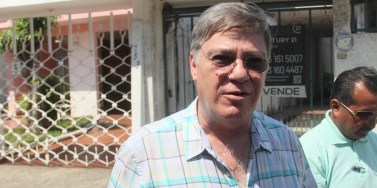 Fernando Mayans Canabal se registra por Movimiento Ciudadano como candidato a la alcaldía de Centro