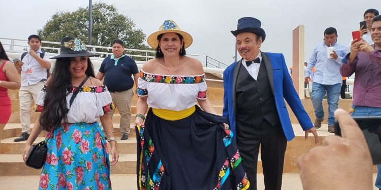 Inicia Colecta Anual de la Fundación «Los Ángeles del Mago Chong-Tall» con madrinas de lujo