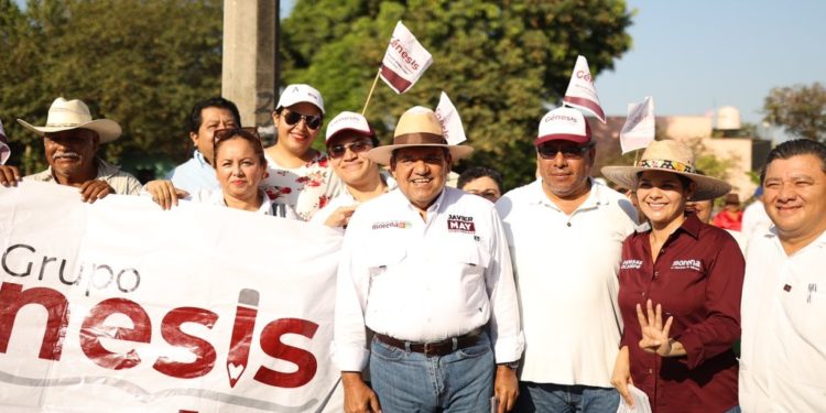 Javier May se compromete a respaldar a ganaderos en Emiliano Zapata