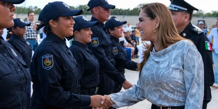 Se gradúa nueva generación de elementos estatales para sumarse a la estrategia de construcción de la paz y la seguridad