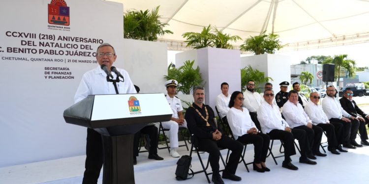 Conmemoran en Chetumal el 218 aniversario del natalicio de Benito Juárez García