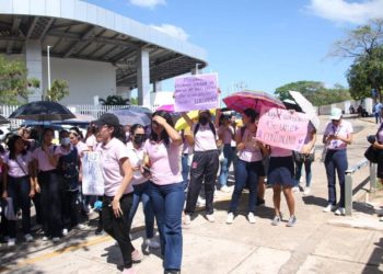 Manifestación en la UJAT de Cunduacán por caso de acoso sexual