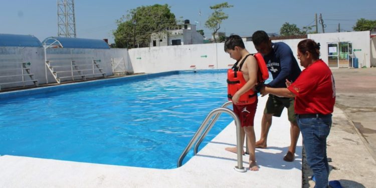 Abre la alberca municipal de Jalapa con entrada gratuita para disfrutar en Semana Santa