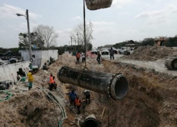 Concluye CAPA reparación de fuga en tubería en Chetumal y continúa los trabajos para restablecimiento del servicio antes de 48 horas