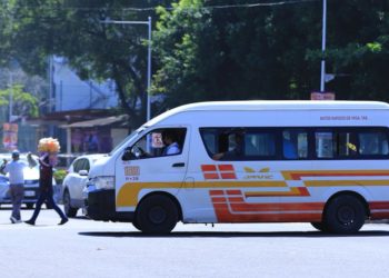 Descarta gobernador Merino nuevo aumento al transporte público