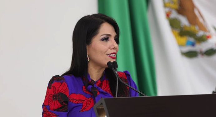 Katia Ornelas confirma permanencia en diputación a pesar de nueva responsabilidad en campaña de Javier May