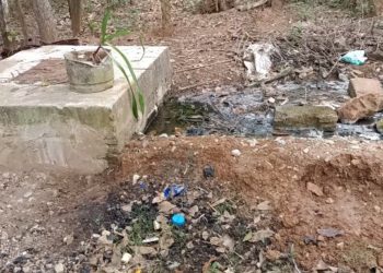Denuncian contaminación ambiental por drenaje inconcluso en Tamulté de las Sabanas