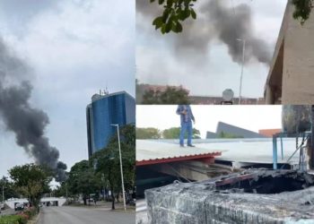 Bomberos controlan conato de incendio en edificio administrativo del Gobierno