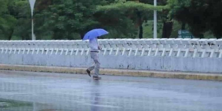 Lloviznas con intervalos de chubascos para este viernes en Tabasco
