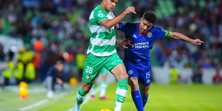 Santos golea 3-0 al Cruz Azul