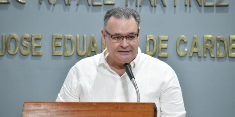 Óscar Palomera designado como candidato suplente de Adán Augusto para el Senado