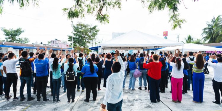 Celebran el 64 Aniversario del Centro de Actualización del Magisterio