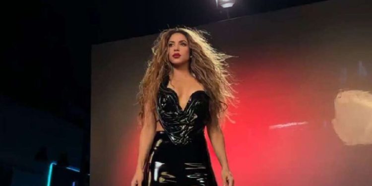Shakira anuncia el lanzamiento de su nuevo álbum «Las mujeres ya no lloran»