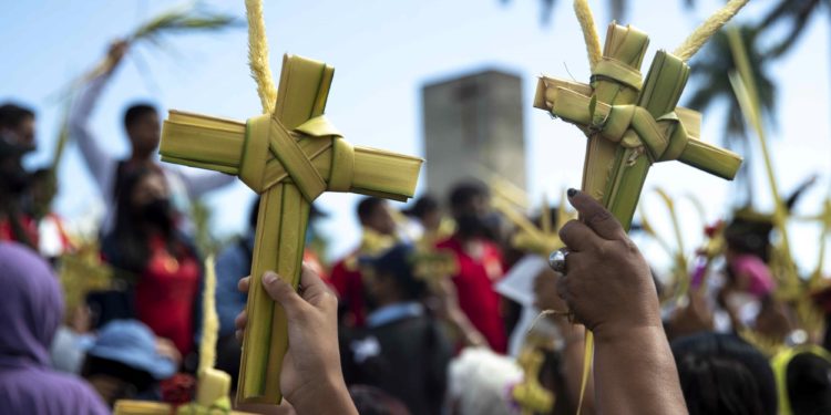 Inicia Semana Santa con Domingo de Ramos