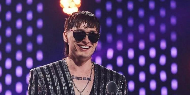 Peso pluma se lleva el premio al Mejor Álbum Regional Mexicano en los Latin AMAs