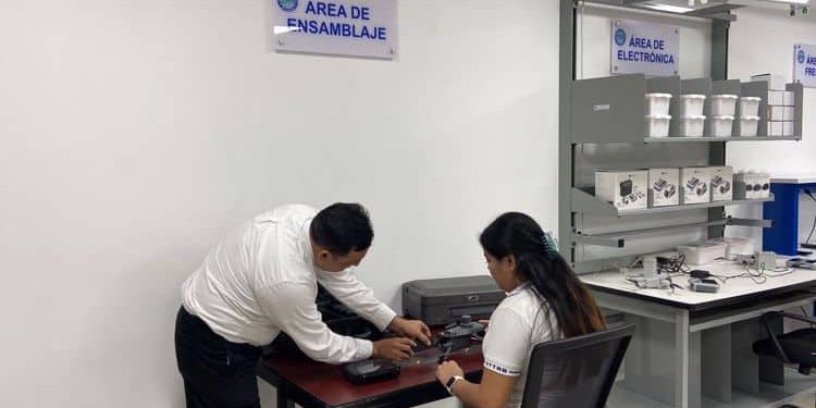 UTTAB estrena el primer laboratorio de drones en Tabasco