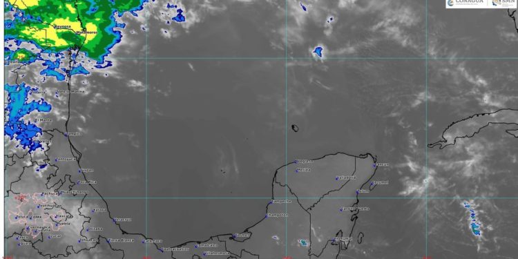 Prevén cielo nublado con lluvias aisladas en Quintana Roo