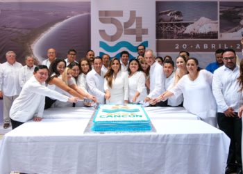 Celebran 54 años de aniversario de Cancún