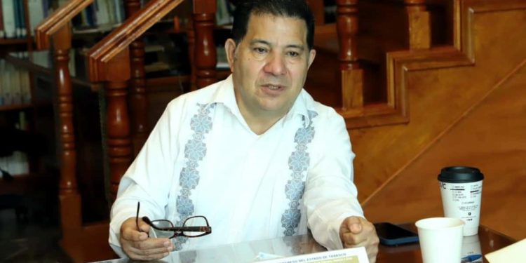 Emilio Contreras rechaza omisión al no convocar al suplente de Euclides Alejandro