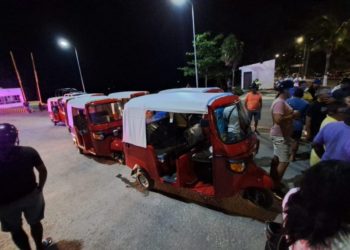 Mototaxista de Cozumel desaprueban la llegada de más vehículos a la isla