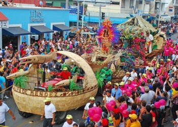 Desfile de carros alegóricos no interferirá con audiencia del primer debate a la gubernatura, asegura consejera del IEPCT