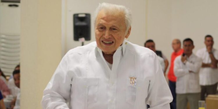 Fallece Mario Renato Menéndez, fundador de ¡Por Esto! a los 87 años