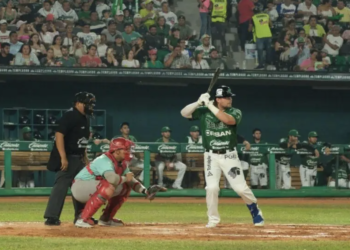 LMB: Trevor Bauer brilla en el Centenario y los Diablos vencen a los Olmecas