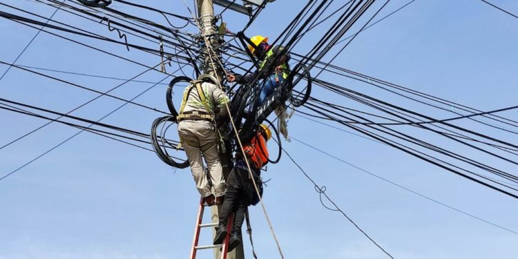 Joven sobrevive tras recibir descarga eléctrica en Villahermosa