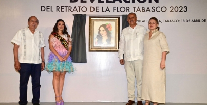 Inmortalizan a Luisa Pamela Pérez en “Jardín de las Flores”