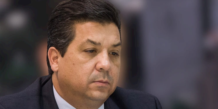 Juez otorga dos suspensiones definitivas a Cabeza de Vaca tras órdenes aprehensión en su contra