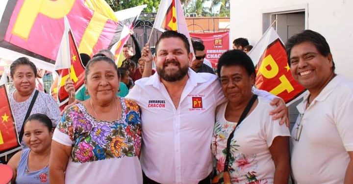 Emmanuel Chacón expresa su gratitud y se compromete al desarrollo de la comunidad por el Distrito 3