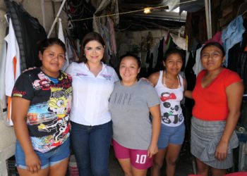 Fernanda Alvear se compromete a dotar a Puerto Morelos de más ambulancias para salvar vidas a tiempo