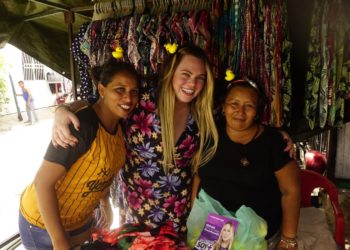 Paula Villanueva impulsa una visión renovada para Benito Juárez en el tianguis de la región 94