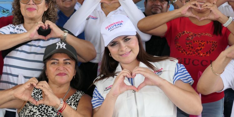 Fernanda Alvear consolidará obras y servicios públicos en Puerto Morelos