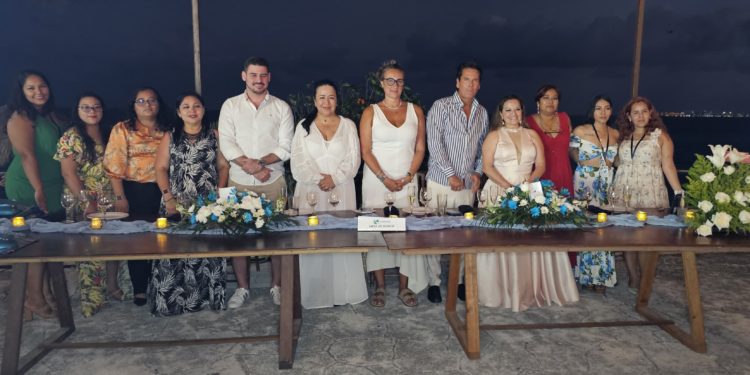 “Palazuelos se declara promotor de Mujeres Empresarias”