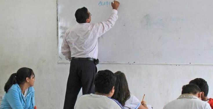 SEQ liquida adeudos a maestros de Quintana Roo