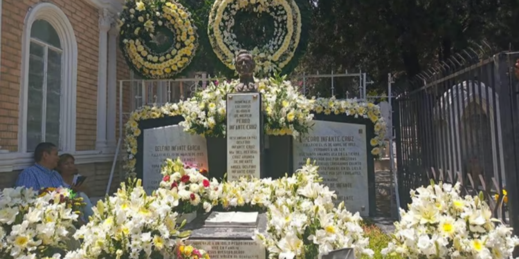 Recuerdan a Pedro Infante en sus 67 aniversario luctuoso