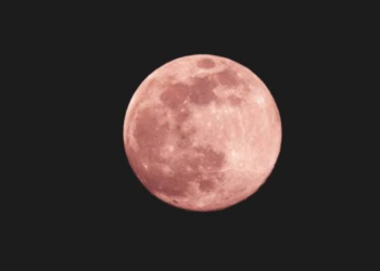 Luna rosa deja sorprendidos a Mexicanos